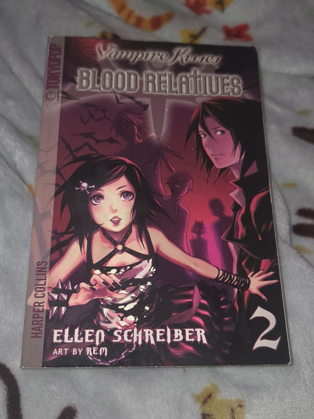 Vampire Kisses: Blood Relatives Vol 2 Manga by Ellen Schreiber